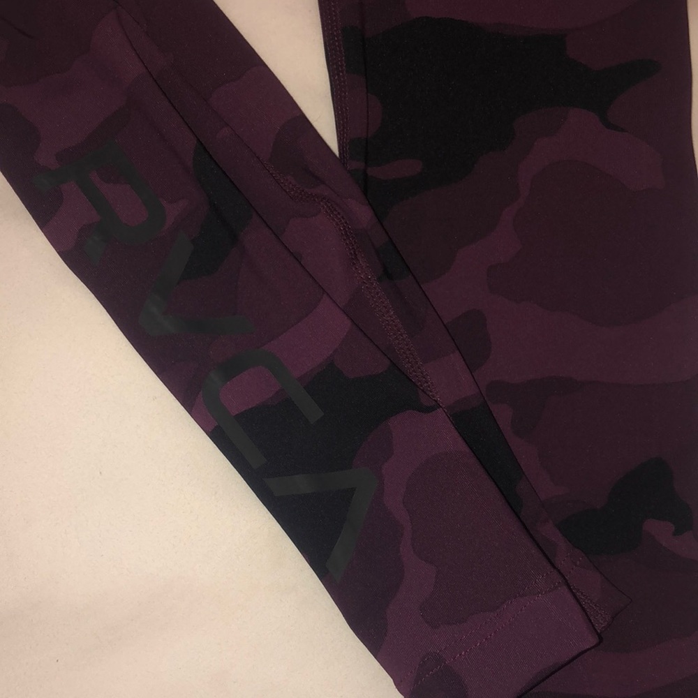 NWT RVCA Sport Legging